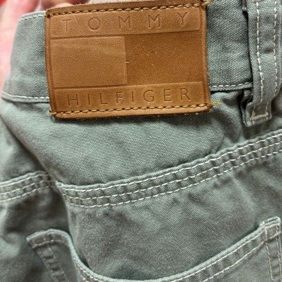 Vintage Tommy Hilfiger Carpenter Cargo Shorts - Picture 3 of 6